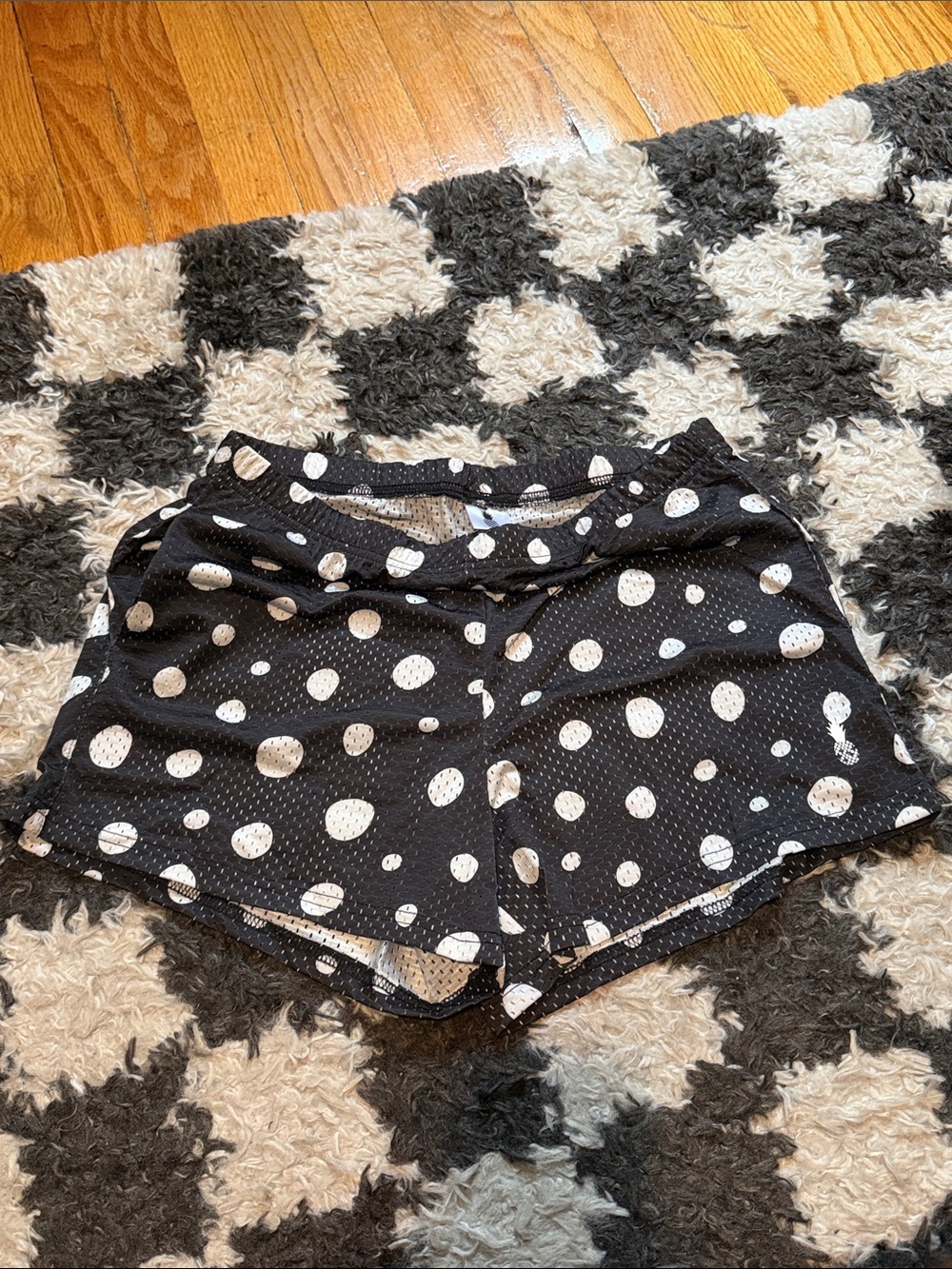 JJ Malibu Mens Black & White Polka Dot Mesh Athletic Shorts Size Medium